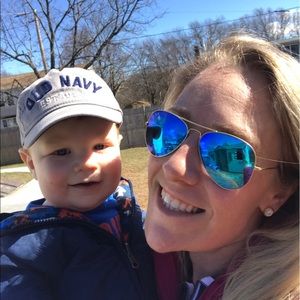 Meet your Posher, Danielle