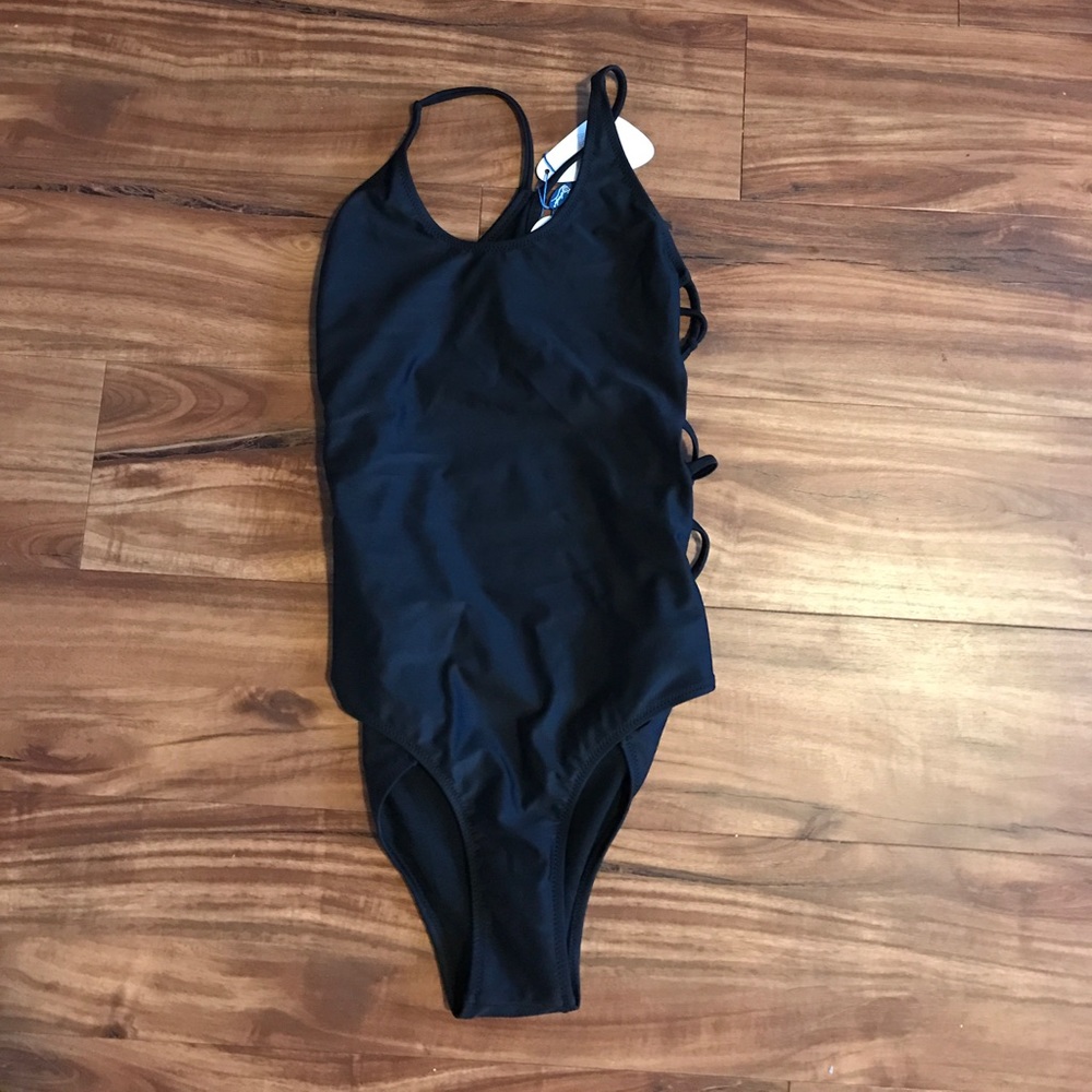 🆕 Black one piece bathing suit - Picture 3 of 6