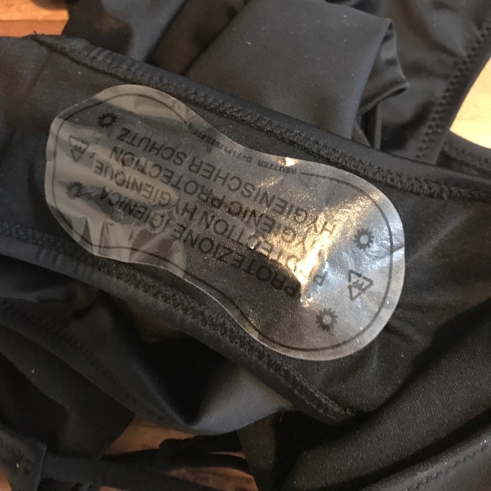 🆕 Black one piece bathing suit - Picture 6 of 6