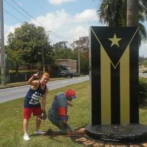 Meet your Posher, Thekis