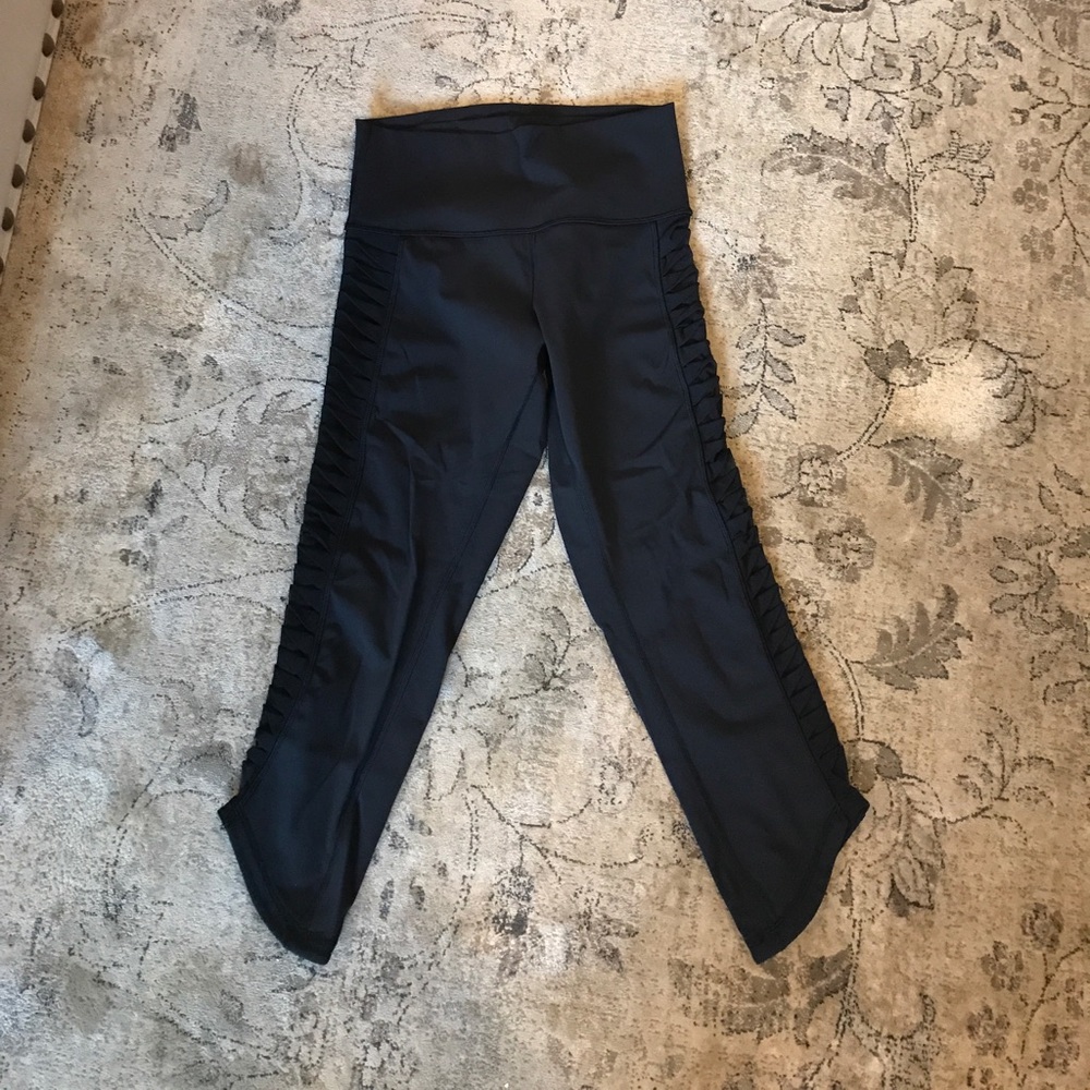 Lululemon crops with mesh