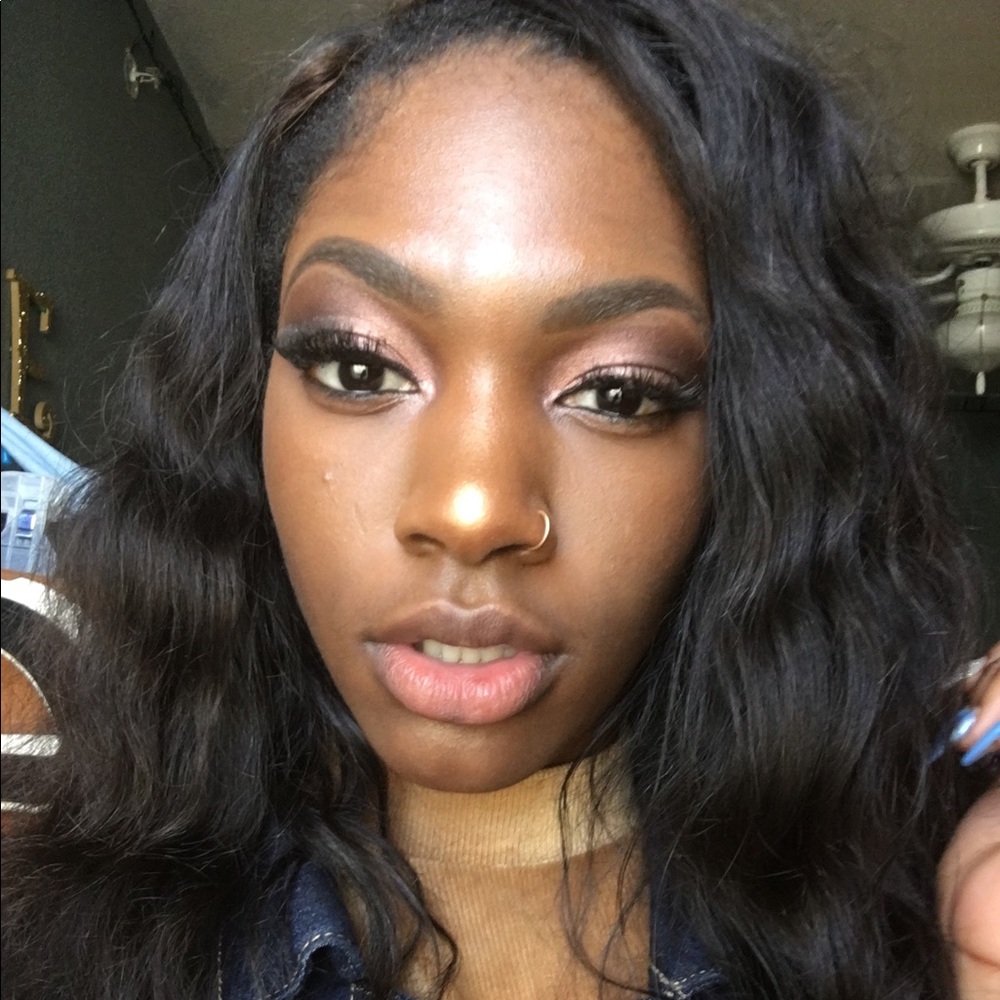 Meet your Posher, Ja'liah