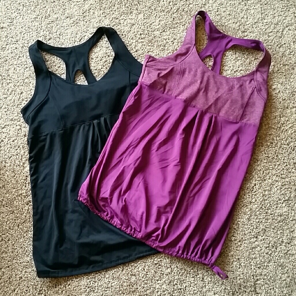 2 Old navy loose fit work out tanks