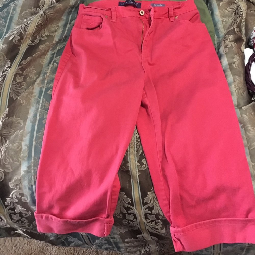 Peach colored Jean capris!