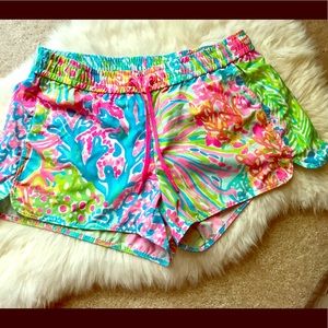 *BNWOT* Lilly Pulitzer Luxletic Shorts!