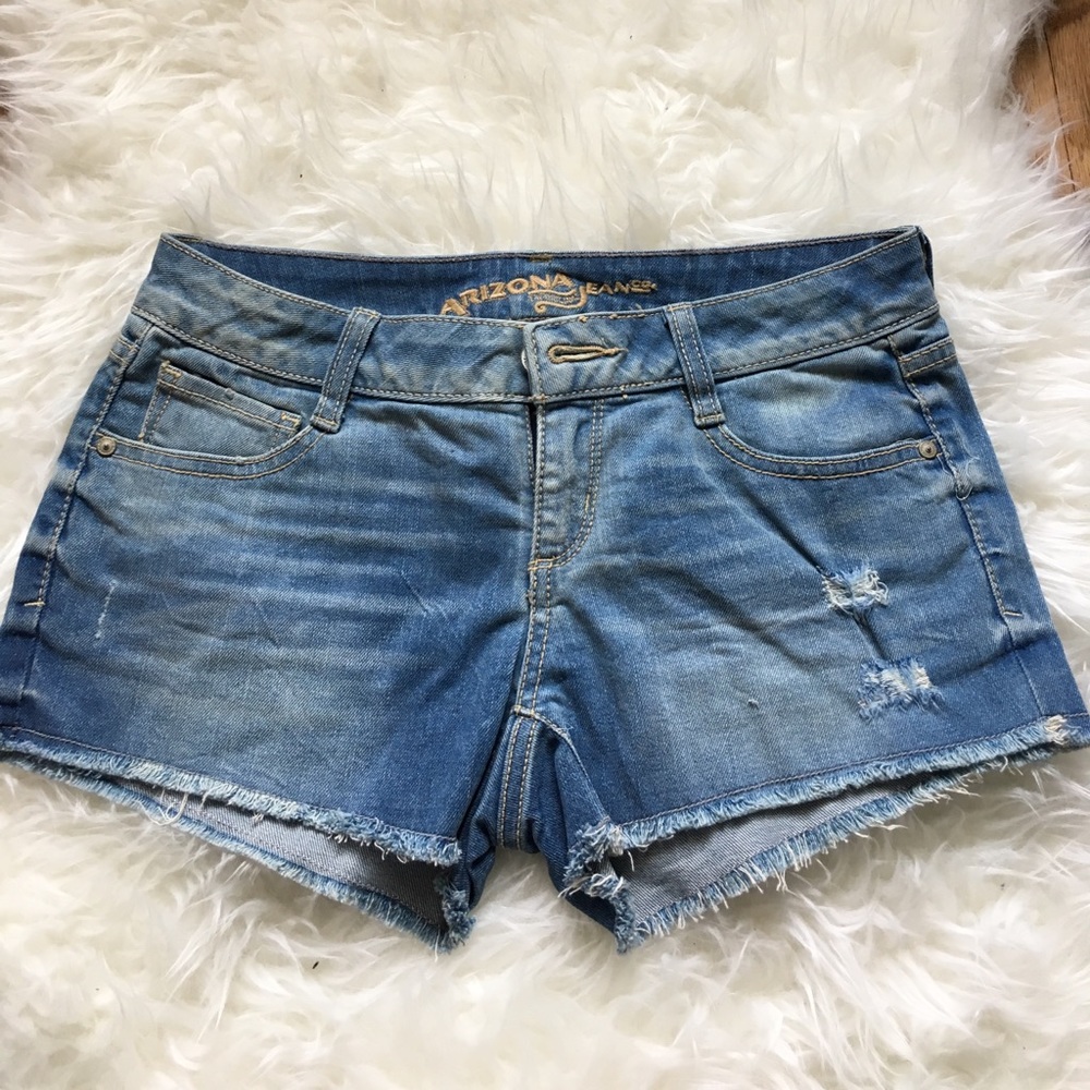 ✨MAKE AN OFFER✨ Jean shorts