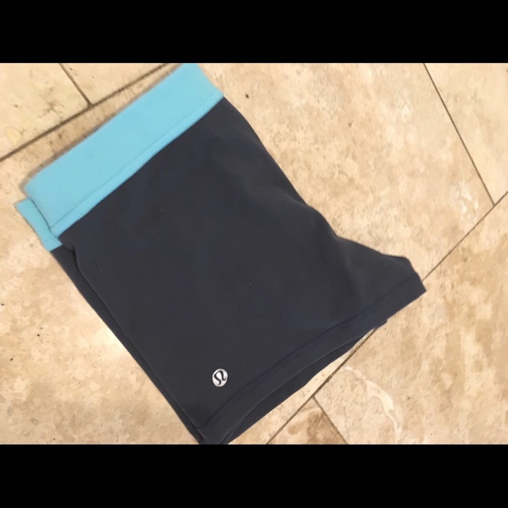 Lulu 4 way stretch shorts.