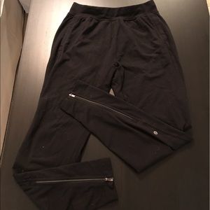 Lulu Lemon Surge Joggers / Sweats