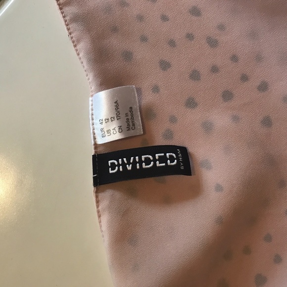 H&M divided heart print romper - Picture 3 of 3