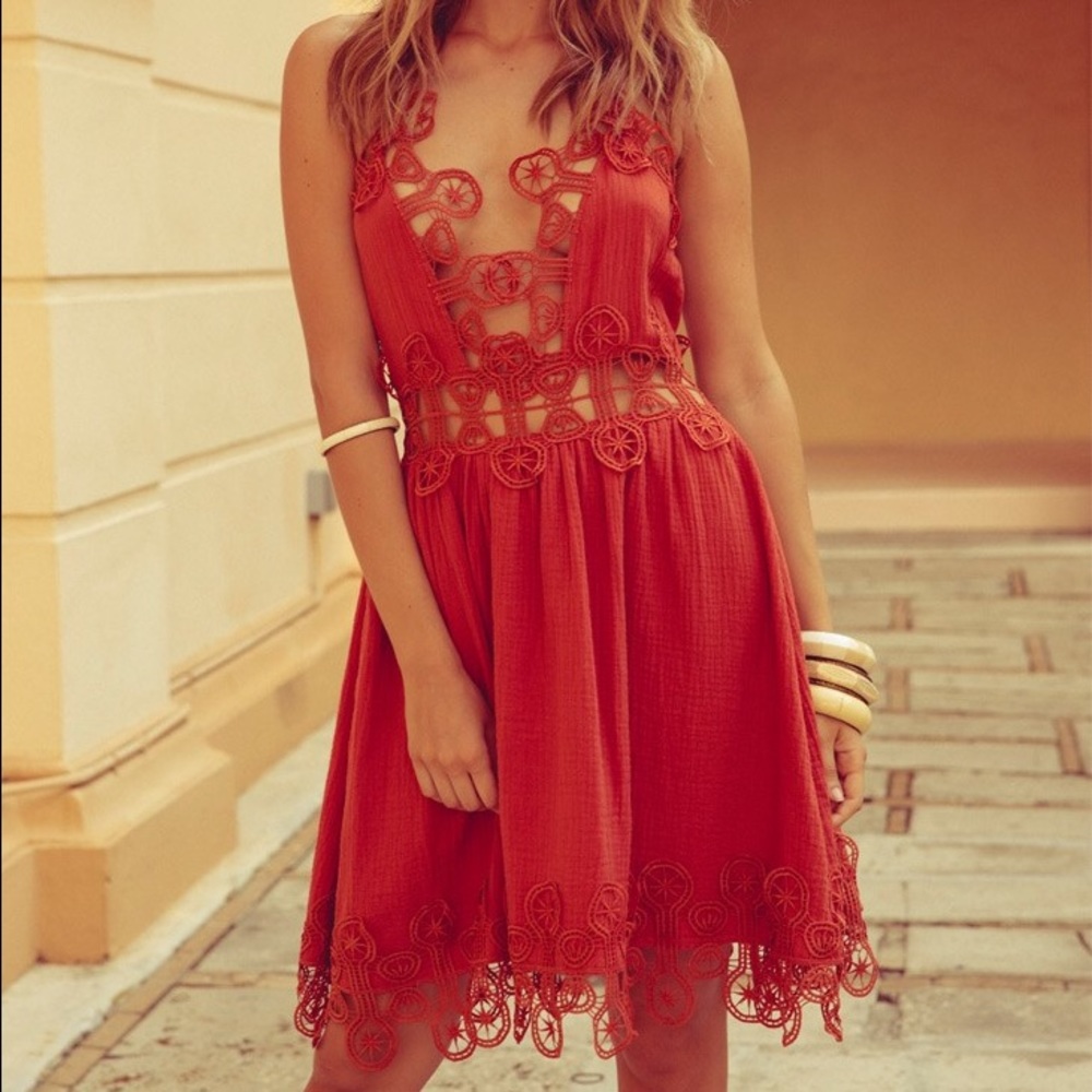 ✖️SOLD✖️Saylor eyelet summer dress size small - Picture 1 of 4