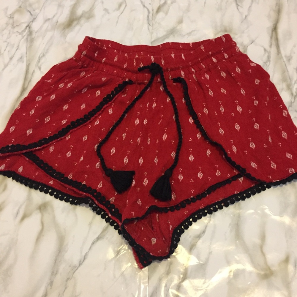 H&M Coachella Red Boho Tassel Shorts SZ 2 EUC