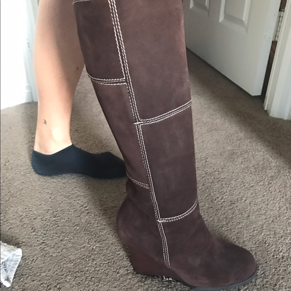 Brown wedge boots