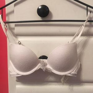 Hollister Gilly Hicks push em up plunge bra