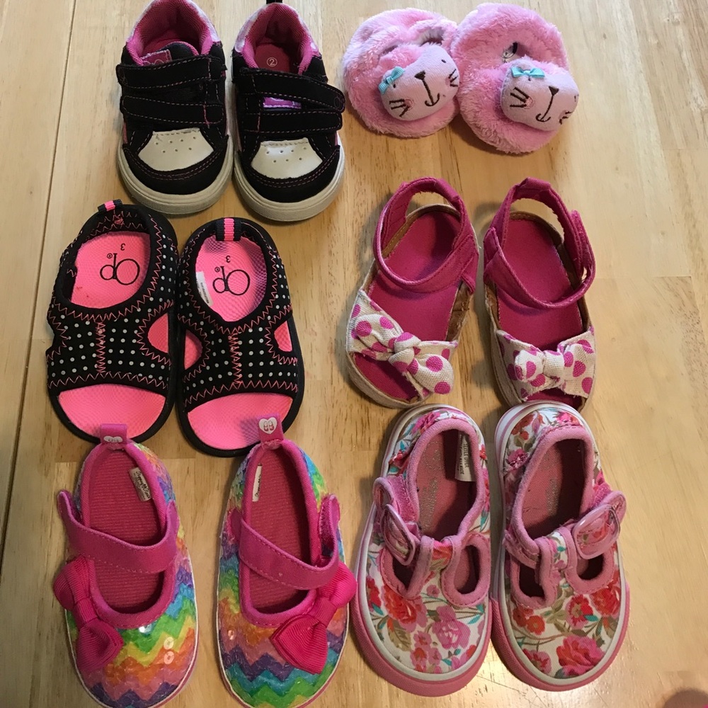 Bundle of Infant shoes 👠👟