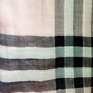 Authentic pink Burberry scarf new