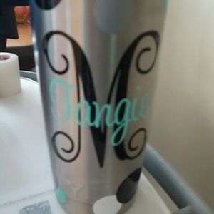 Meet your Posher, Tangie