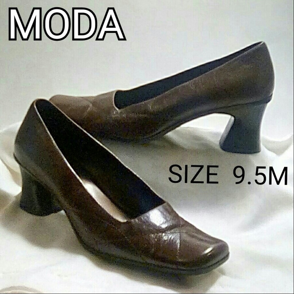 Brown 9.5Mcasual ?? shoe. Great for daily attire.