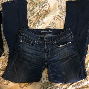 American eagle dark wash jeans (long)