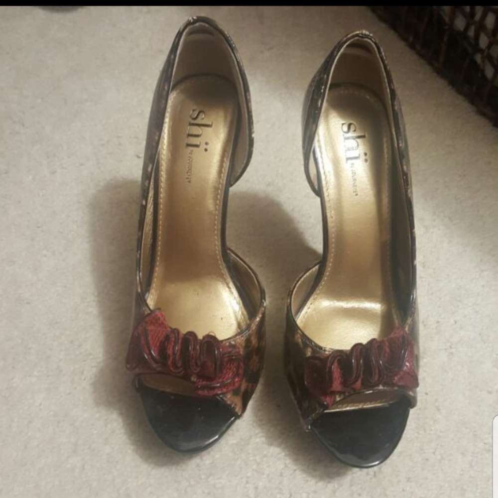 Leopard Peep toe Pumps
