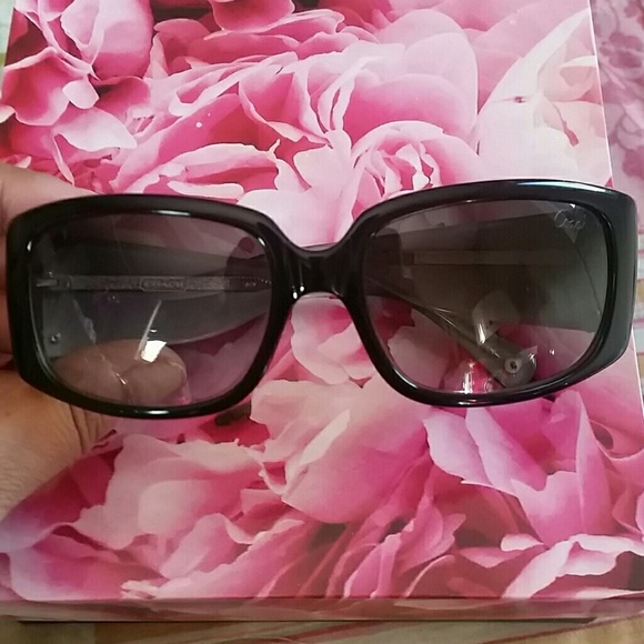AUTHENTIC COACH SUNGLASSES - Picture 3 of 4