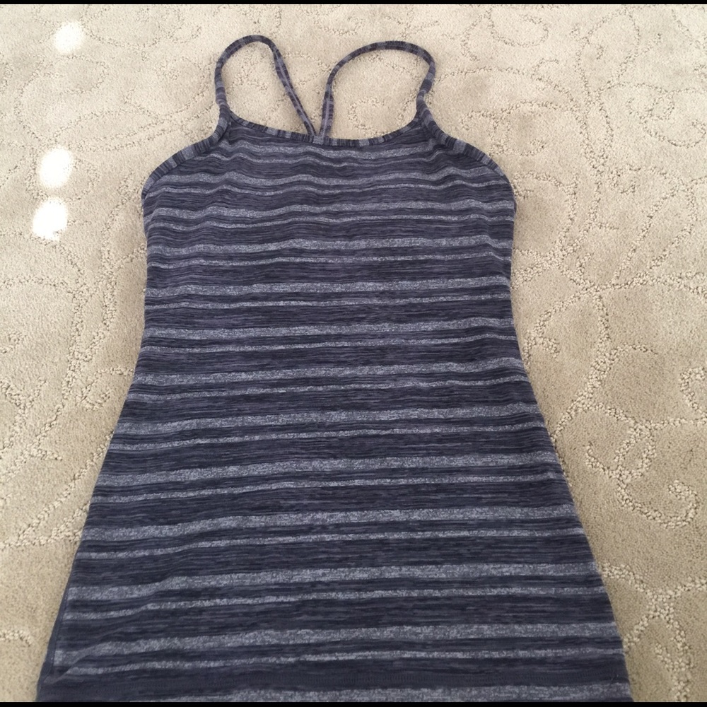 Lululemon Y tank top size 2