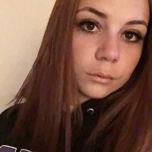 Meet your Posher, Eva