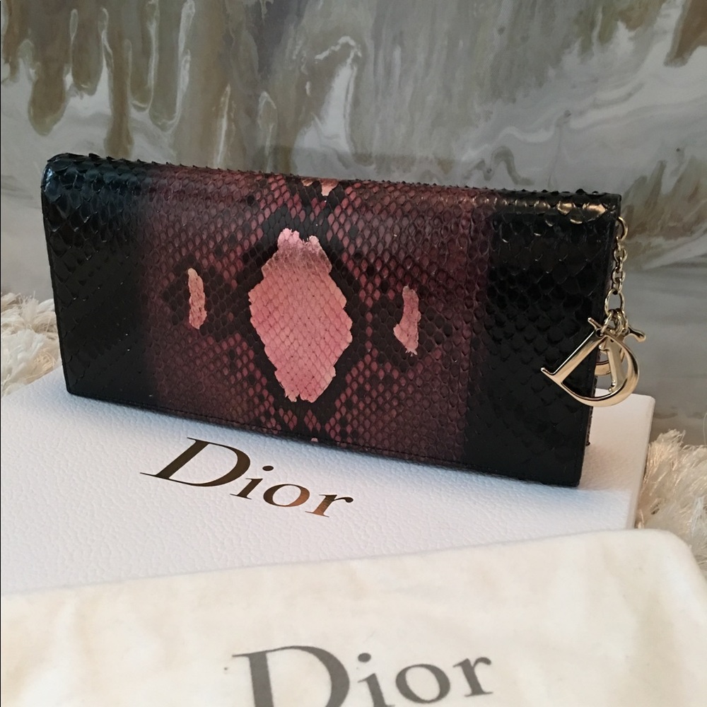DIOR Pink Metallic Python Lady Dior Chain Clutch - Picture 6 of 8