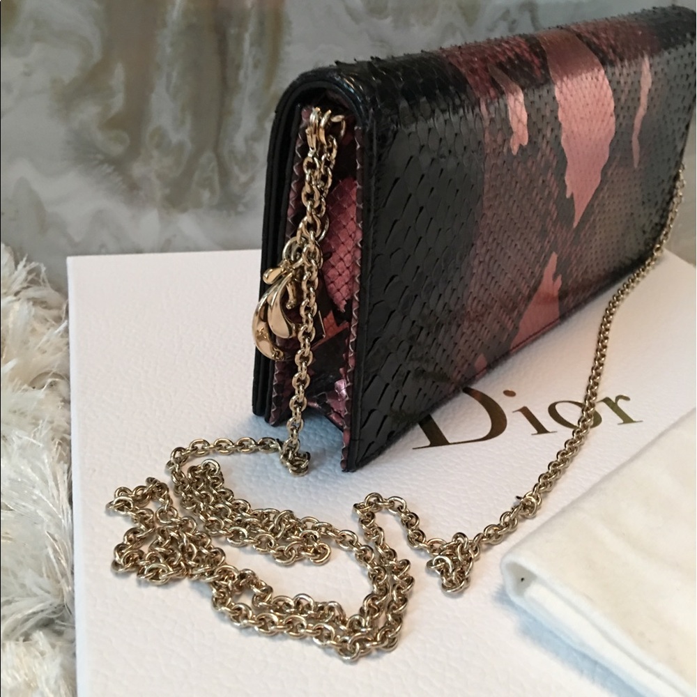 DIOR Pink Metallic Python Lady Dior Chain Clutch - Picture 7 of 8