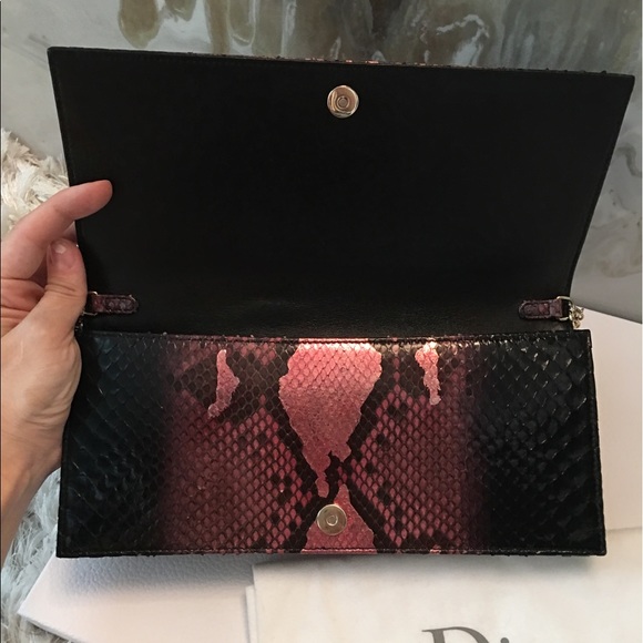 DIOR Pink Metallic Python Lady Dior Chain Clutch - Picture 5 of 8
