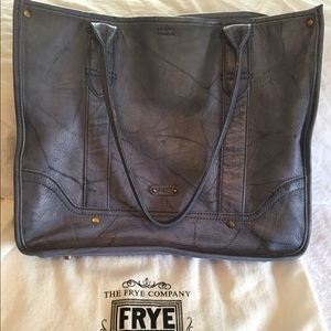 Frye Campus Shopper