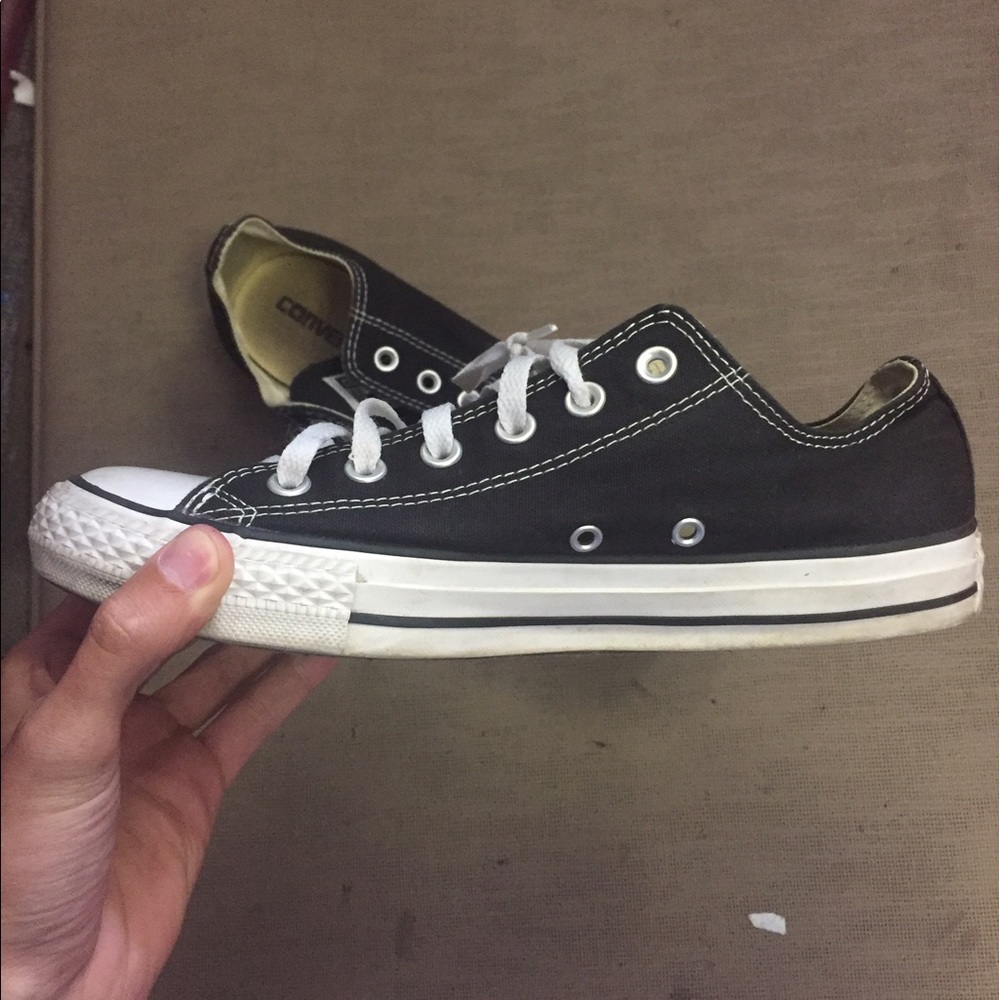 Converse men 7 ladies 9