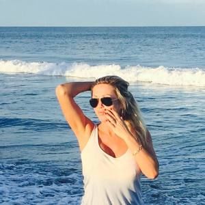 Meet your Posher, Natasha