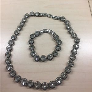 Stella and Dot matching necklace and bracelet