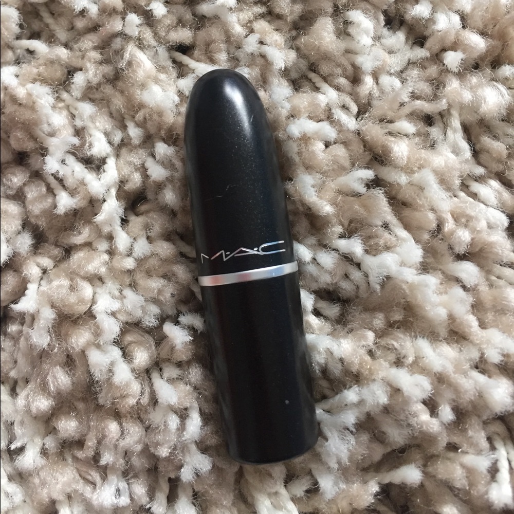 Mac lipstick in Patisserie