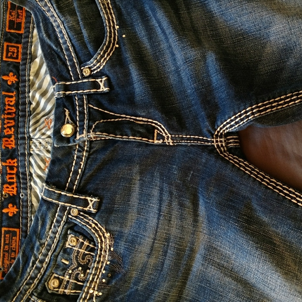 SOLD***Size 28 Rock Revival Jeans - Picture 2 of 5