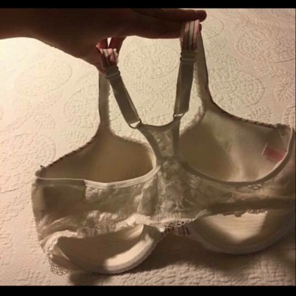 Vs bra