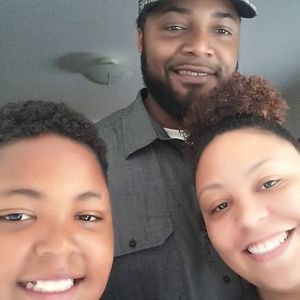 Meet your Posher, Shawnia