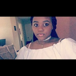 Meet your Posher, Brittney