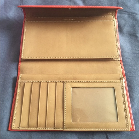 KATE SPADE Leather Wallet - Picture 2 of 6