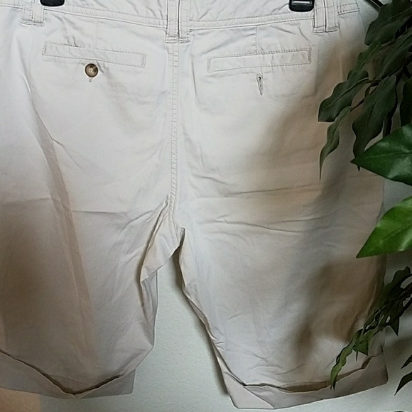 Shorts - Picture 4 of 4