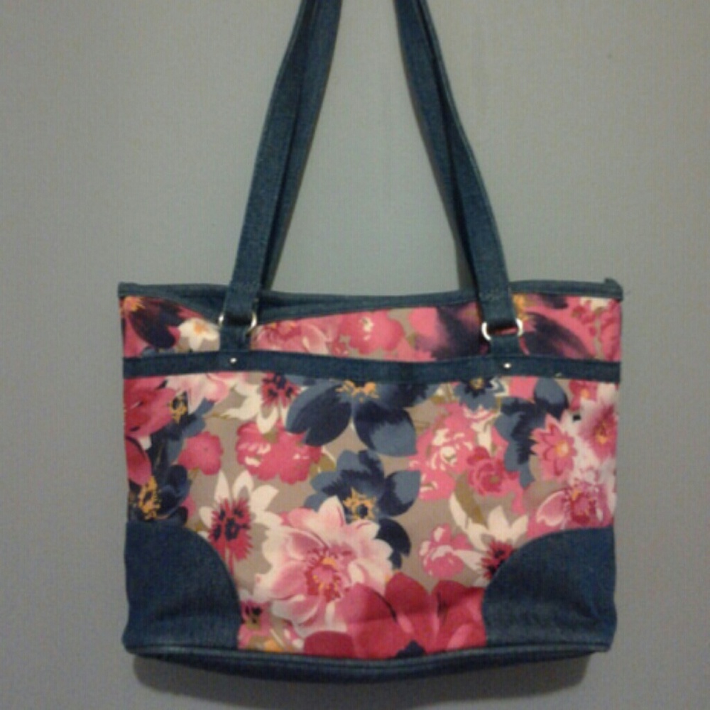 LADY'S SHOULDER BAG