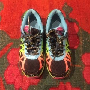 Asics Gel-Noosa Tri 9