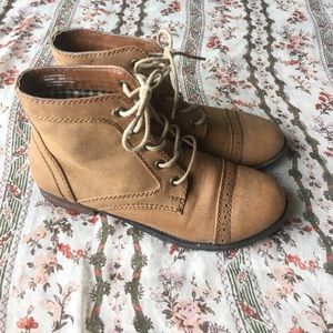 Lace up ankle boots size 7
