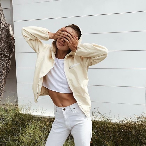 Urban Outfitters Denim - Rare white vintage Lee Mom jeans