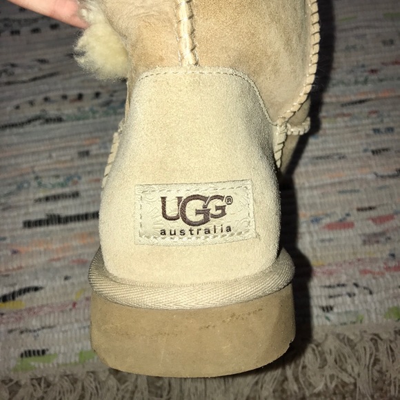 Sand triple bottom Ugg boots - Picture 3 of 7