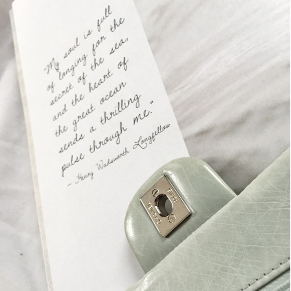 2xHP🌸 RARE Chanel Aged Calfskin Med. Double Flap - Picture 5 of 8