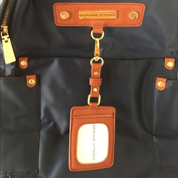 Navy blue Adrienne Vittadini bag - Picture 2 of 6