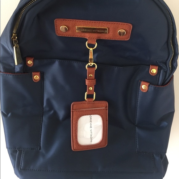 Navy blue Adrienne Vittadini bag - Picture 3 of 6