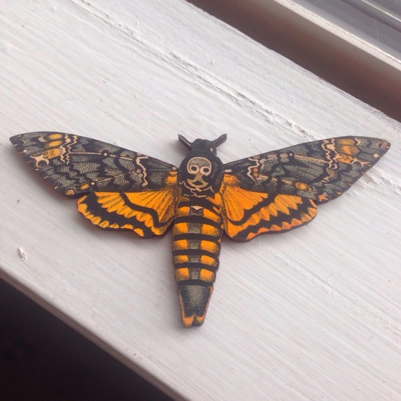 Deaths Head Death Moth Hawk Hair Clip - Picture 4 of 5