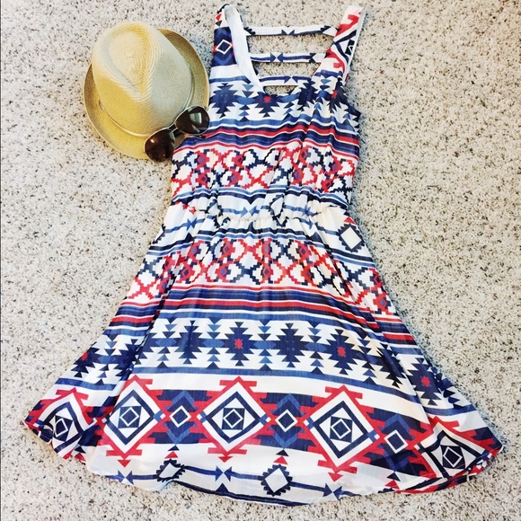 Xhilaration Dresses - Xhilaration brand tribal print swing dress Xhilaration Dresses - Xhilaration brand tribal print swing dress